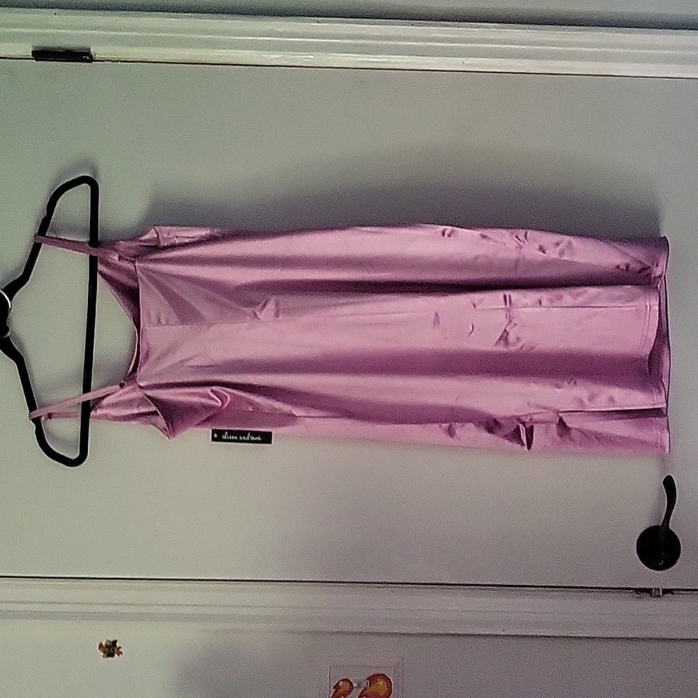 Dress - Picture 4 of 6